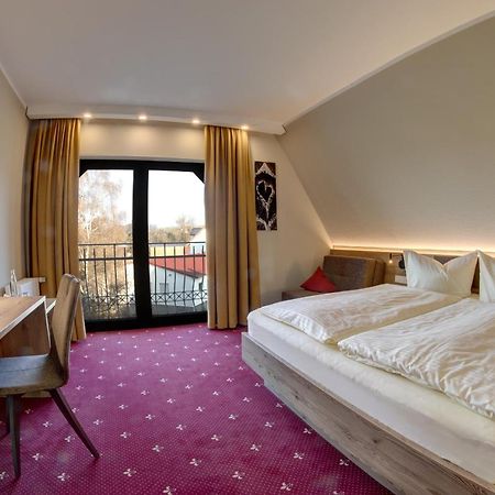 Hotel Zur Schmiede Альсфельд Екстер'єр фото